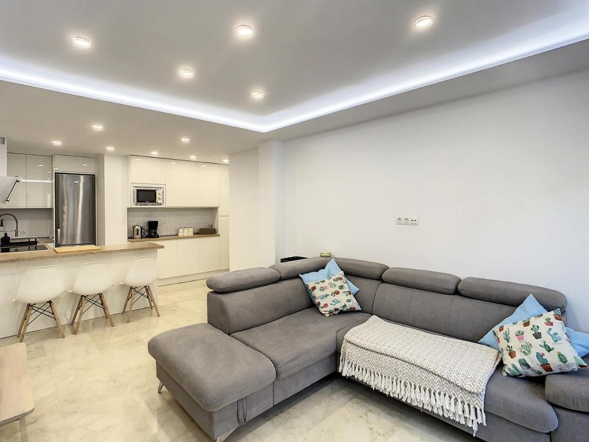 マラガSan Francisco Houseアパートメント エクステリア 写真