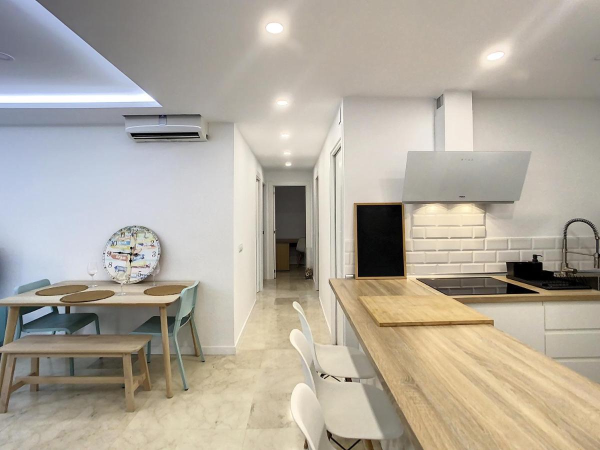 マラガSan Francisco Houseアパートメント エクステリア 写真